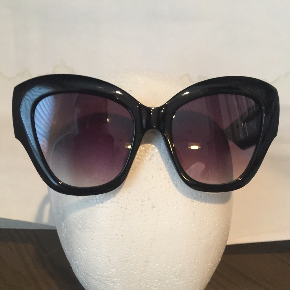 Anthropologie oversize black frame cat eye sunglasses NWT